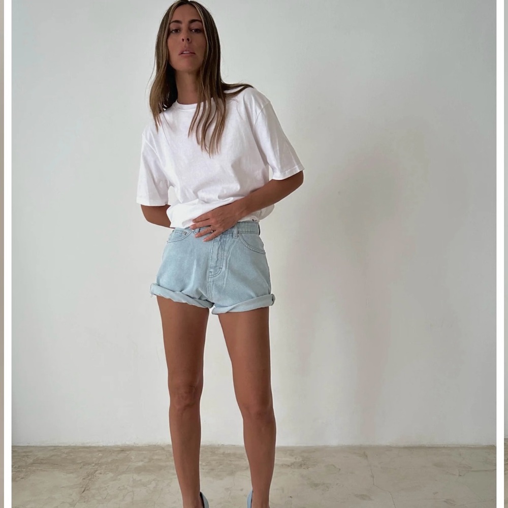 Les basics roll up shorts NWT